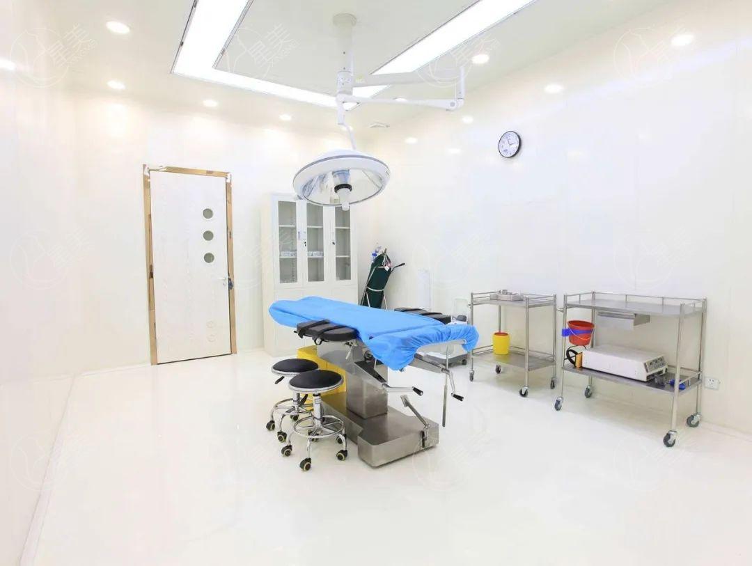 为什么进行轮廓手术时建议同时进行四项手术？小编为您解答