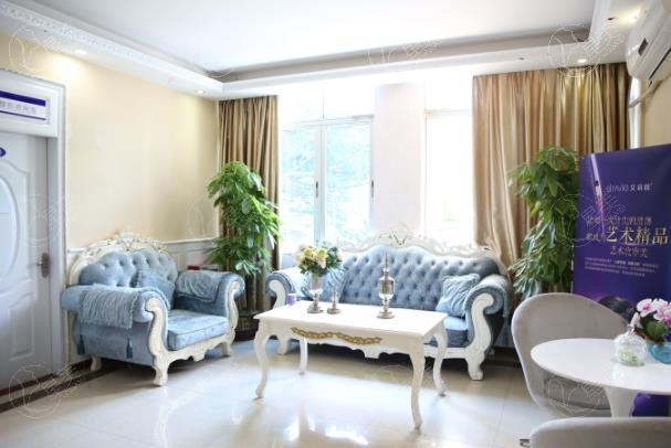 薛国初颧骨内推手术价位5万元起:国内十大颧骨整形医生技术可信