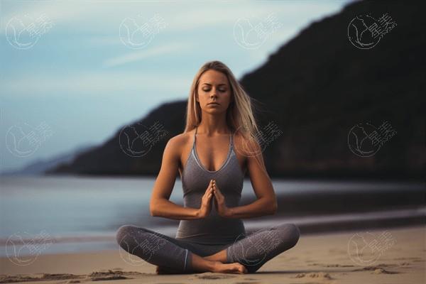 想知道云南昆明艺博口腔医美项目价格一览表 去眼袋2000/白瓷娃娃900元起