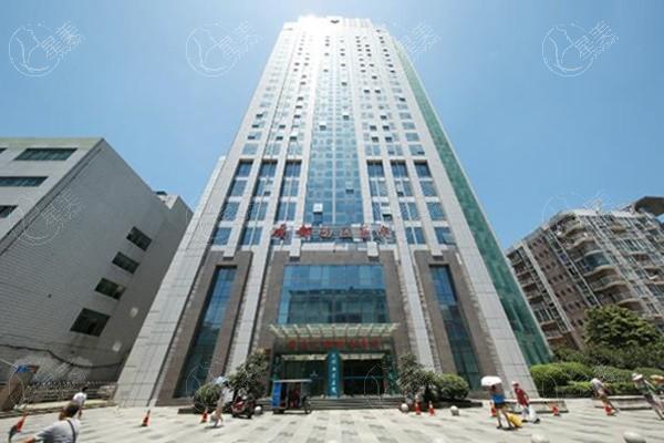 2025成都西区整形医院价格表:做鼻子双眼皮隆胸脂肪填充收费不贵口碑好