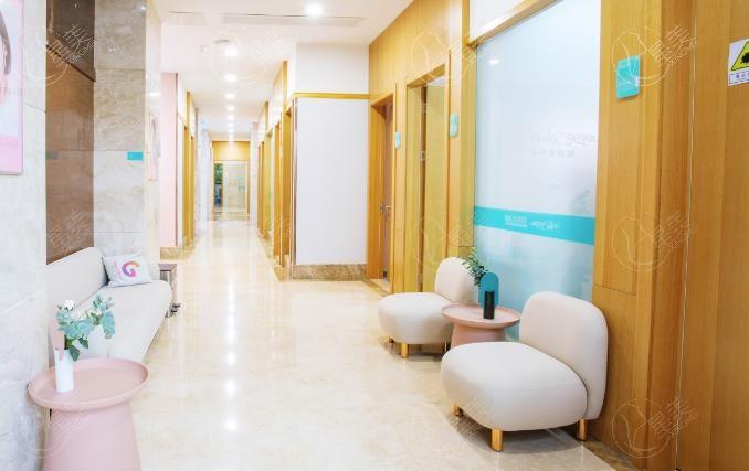 上海伯思立医疗美容门诊部怎么样？位于徐汇漕溪北路/范荣杰鼻修复强