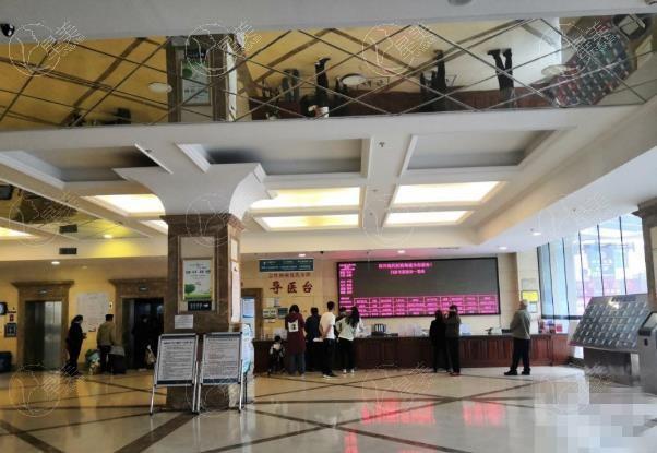 成都现代整形医院腹壁成形怎么样？四级资质很靠谱李献和医生技术好腹壁塑形超紧致