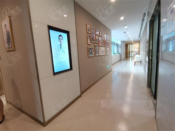 成都韩妃整形外科医院靠谱吗？ 看了医生介绍和口碑评价发现很靠谱