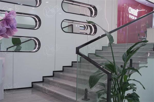 南昌佳美美容医院资质正规,做植发眼鼻胸整形好靠谱价格不坑人