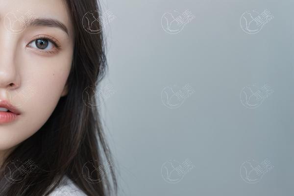 重庆星荣整形外科医院医生介绍：李世荣/刘正茂/李晓格技术实力强值得信赖