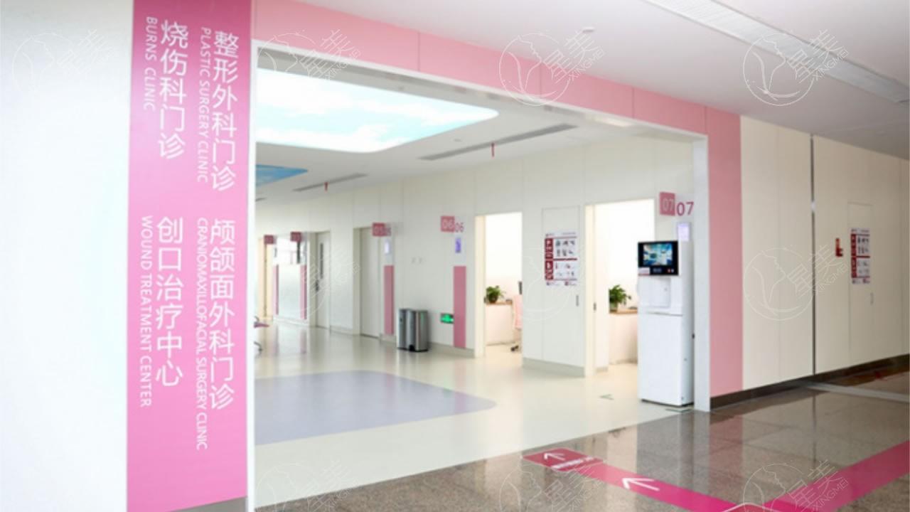 人气高涨的西安国际医学整形医院，特色项目丰富还有专业医生团队