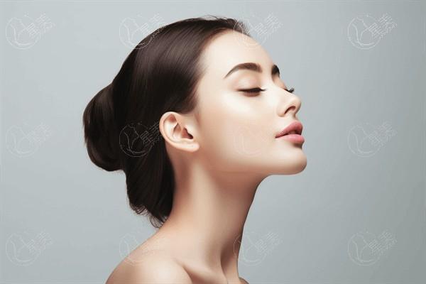 深圳脂肪隆胸医院排行榜更新:艺星/南雅/美莱/鹏程整形脂肪隆胸技术好且出名