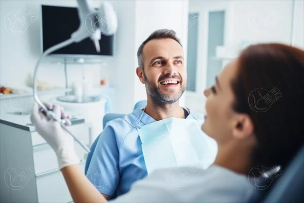 速览桂林牙科的医院牙周治疗收费价格 牙周炎治疗/牙周病/龈下刮治没想象的贵