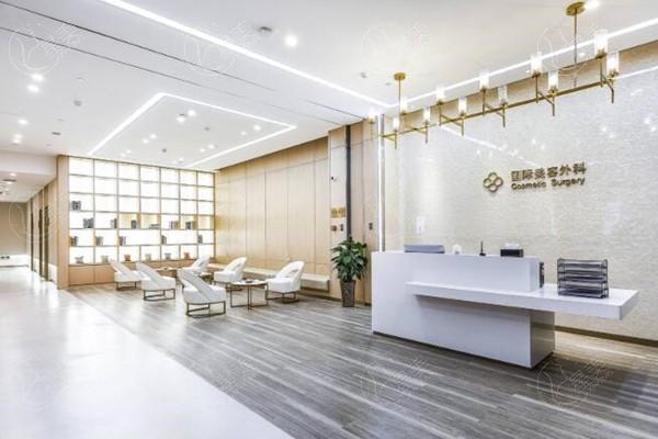 成都硅胶假体隆鼻哪家正规又靠谱？ 排名靠前的中银海