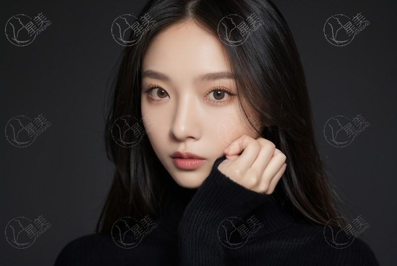 北京眼部整形医院排名前三是北京禾美嘉医疗美容门诊，地址好找电话预约方便
