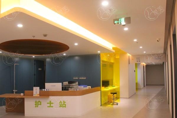 南京维视眼科医院近视矫正价目表：全飞秒1.5w/ICL晶体植入3.2w/附医生简介