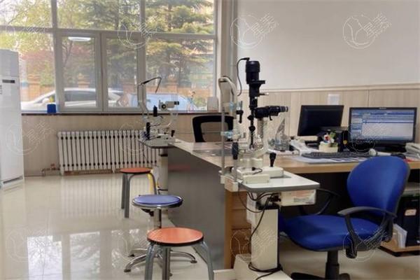 烟台华厦眼科靠谱吗？华厦连锁眼科正规，擅长全激光手术价格透明！