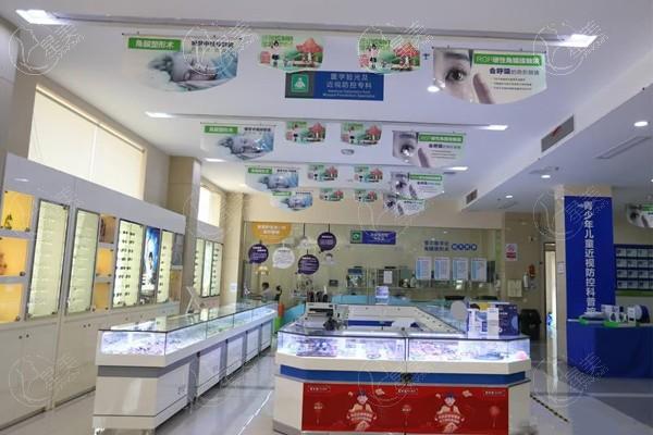 赣州爱尔眼科医院近视眼手术价目表：激光12000起、半飞秒15500 + 晶体植入28500