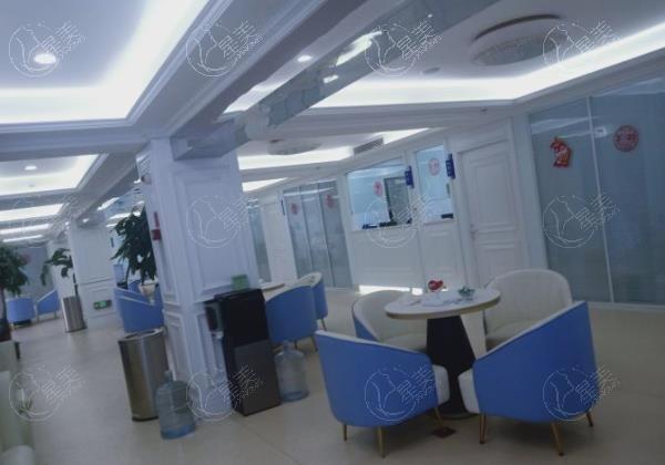 济南麦迪格眼科价格曝光：飞秒激光LASIK近视手术12600元+眼部整形修复手术5200元+