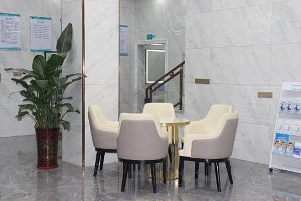 坦白清远广医口腔门诊部正规吗?连锁牙科且收费透明不坑人 坦白清远广医口腔门诊部正规吗?连锁牙科且收费透明不坑人