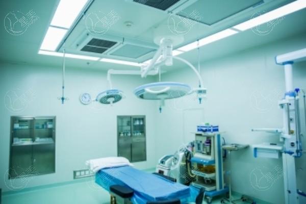 甘肃省兰州市崔大夫博士丽整形美容门诊部有何优势?医生坐诊时间长+案例积累多 甘肃省兰州市崔大夫博士丽整形美容门诊部有何优势?医生坐诊时间长+案例积累多